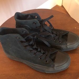 Black high top converse